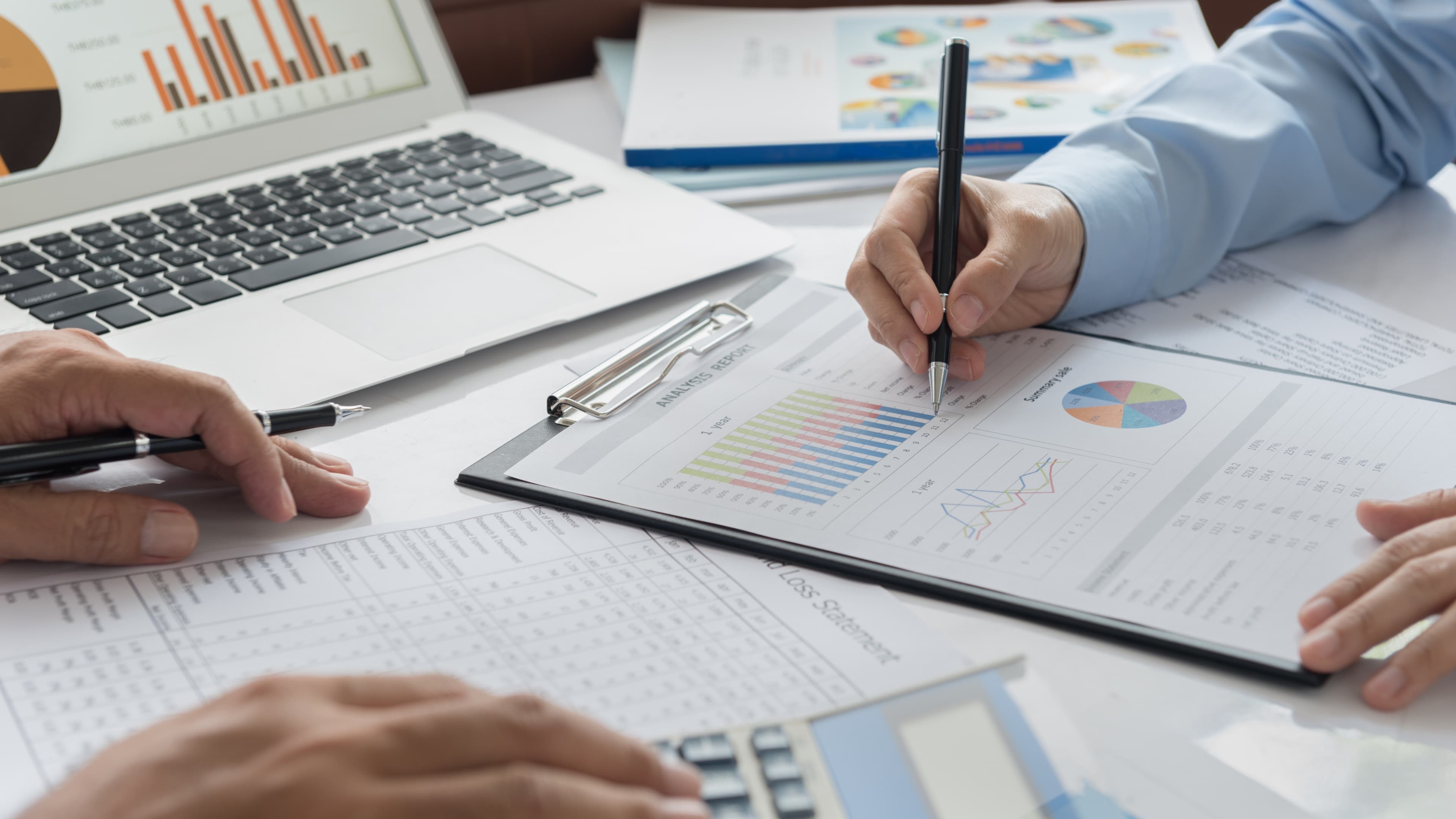 COMMUNITY POWERED BY TRUST